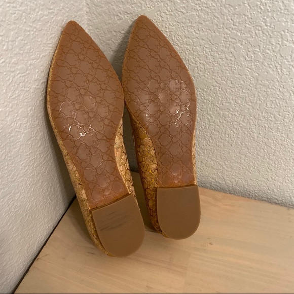 C Wonder Printed Gold Cork Pointy Flats 8.5 - Picture 8 of 8